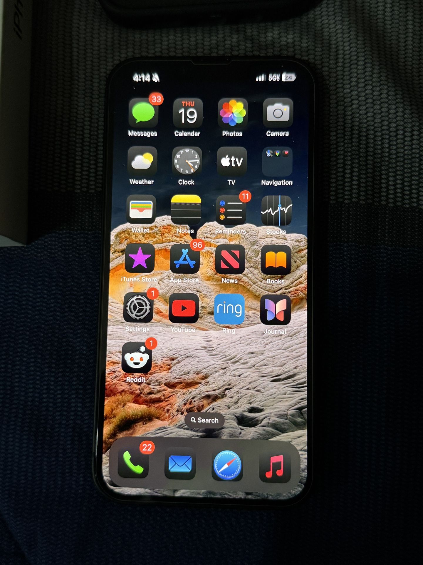 Unlocked iPhone 16e