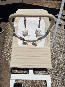 Baby Delight Alpine Deluxe Portable Bouncer