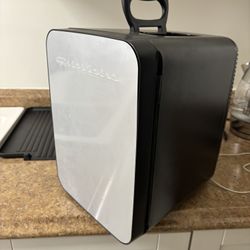 Frigidaire EFMIS188-SS 15 Can Mini Portable Fridge Cooler, 10L, 15-can Capacity, Brushed Stainless Rugged Finish