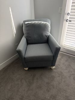 Accent chair