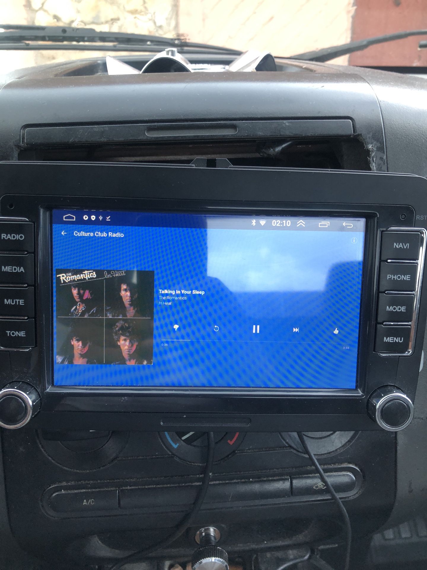 VOLKSWAGEN ANDROID TOUCH SCREEN RADIO $125