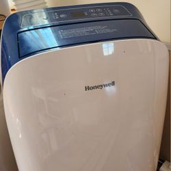 Honeywell 14000 BTU Powerful Window AC
