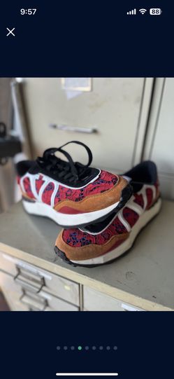 Valentino Garavani Sneaker Shoes