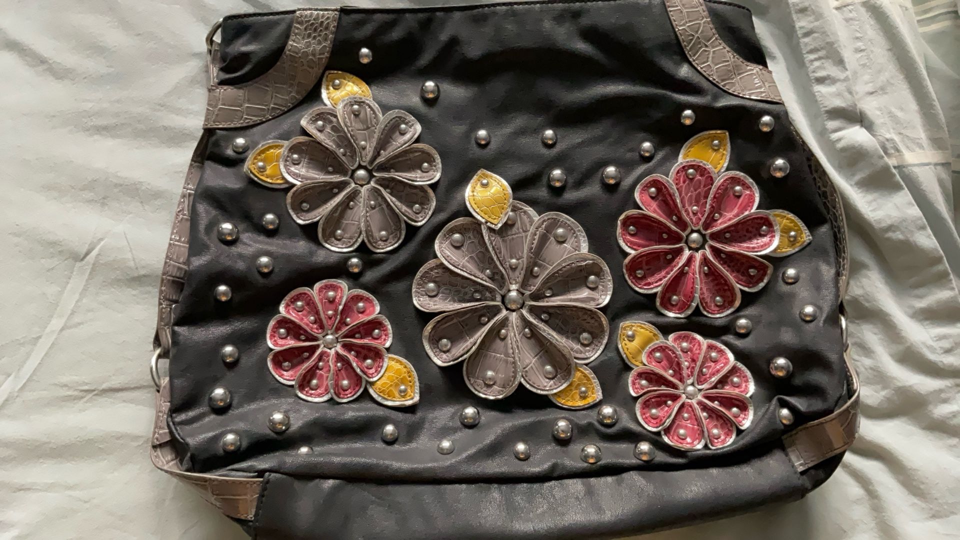 Fun & Artsy Purse – Unique Design!
