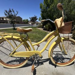 Huffy 26” Nel Lusso Beach Cruiser (Yellow)