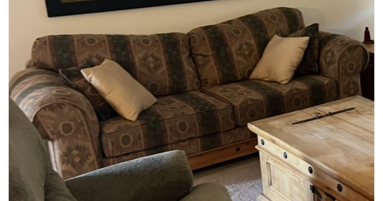 COUCH SOUTHWEST STYLE