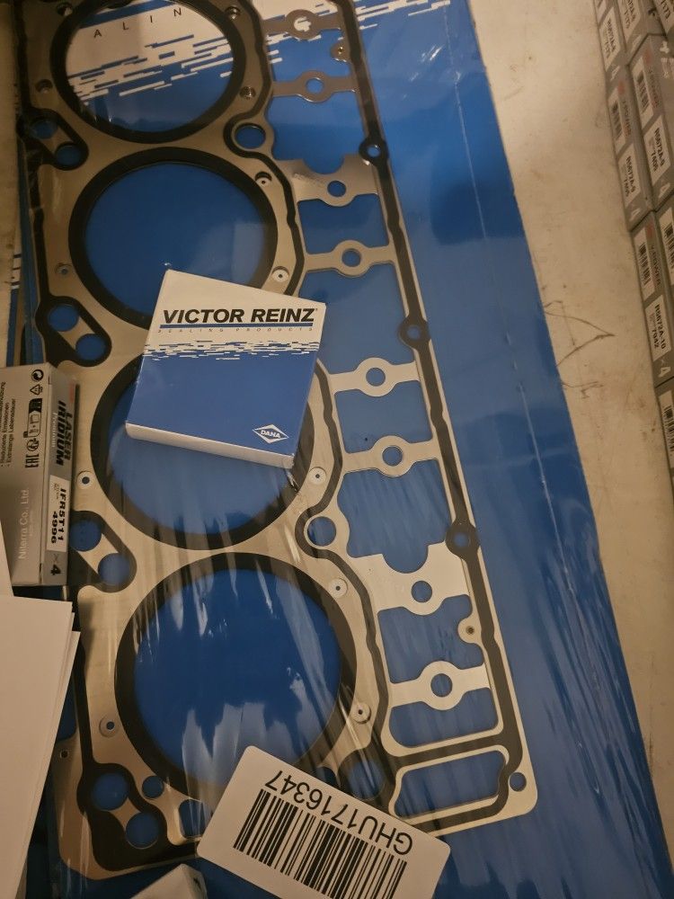 Several Brand New Felpro/Victor Reinz/Mahle Head Gaskets For Sale