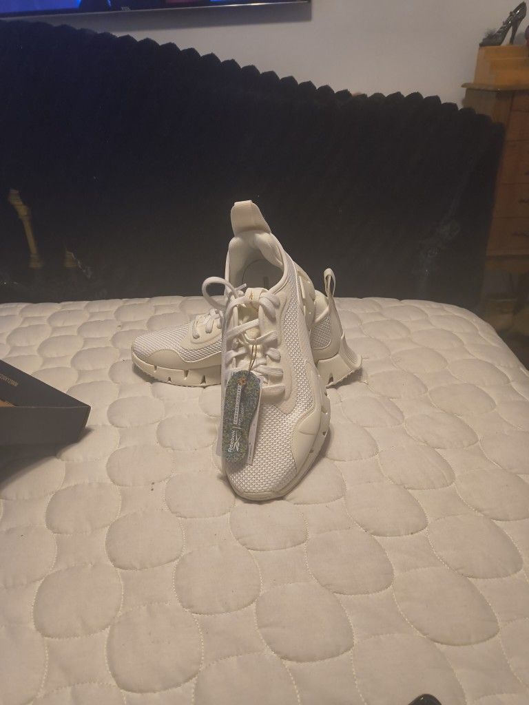 Women Zig Dynamic Chalk White Size 9