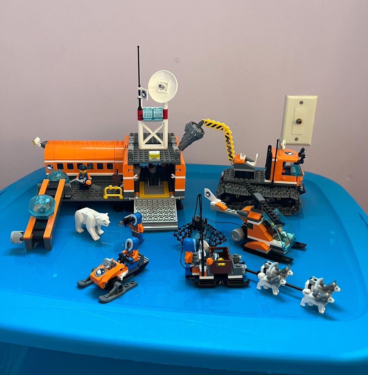 Lego City Arctic Base Camp Set 60036 (RARE RETIRED!)