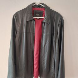 WOMENS BLACK LEATHER JACKET