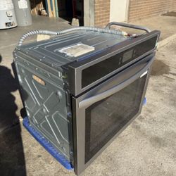 Frigidaire Gallery 27 in. Single Electric Built-In Wall Oven with Total Convection in Smudge-Proof Stainless Steel