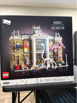 Lego Natural History Museum set 10326