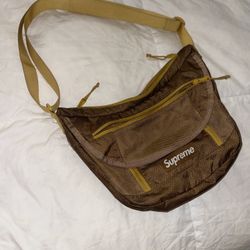 Supreme Small Messenger Bag 