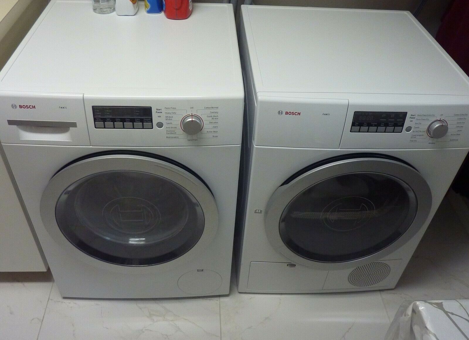 Bosch 24" AXXIS Series Stackable Washer and Dryer