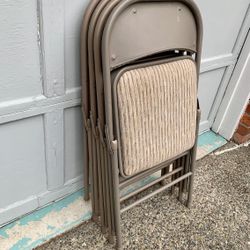 Like New Padded Folding Chairs (set of 4)