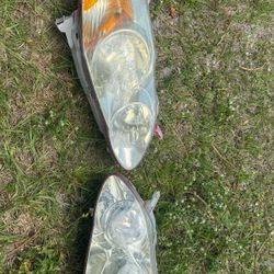 2003 toyota corola light bulbs 