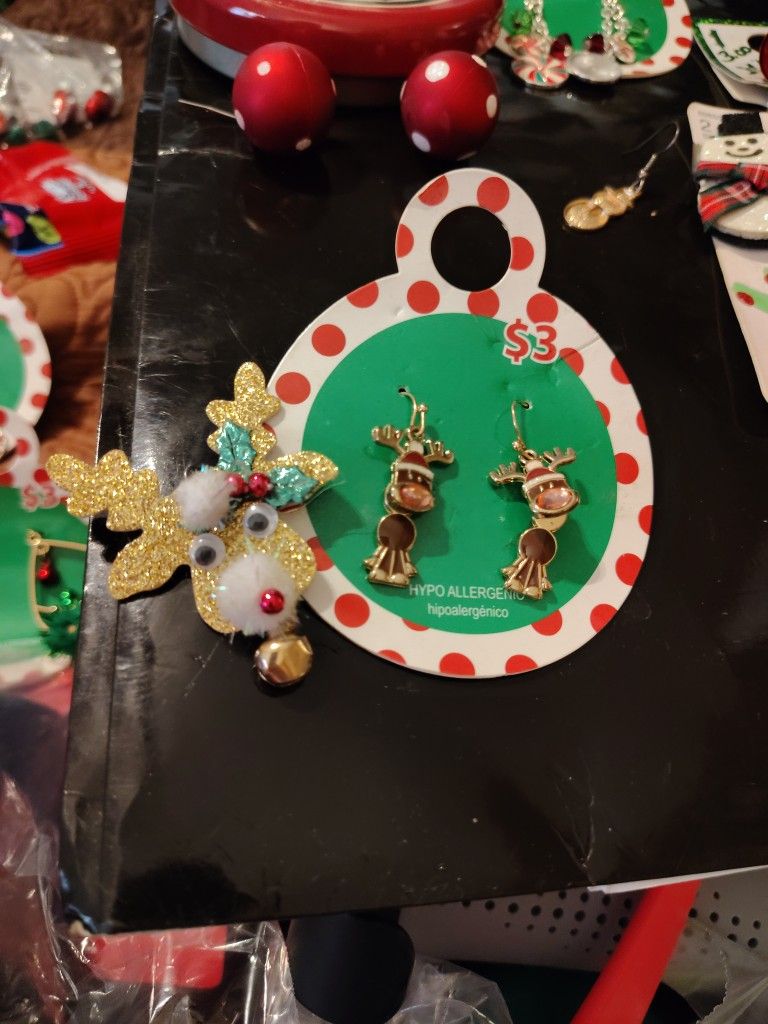 Christmas Jewelry & Hair Clips 