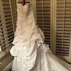 Elegant Designer Wedding Dress