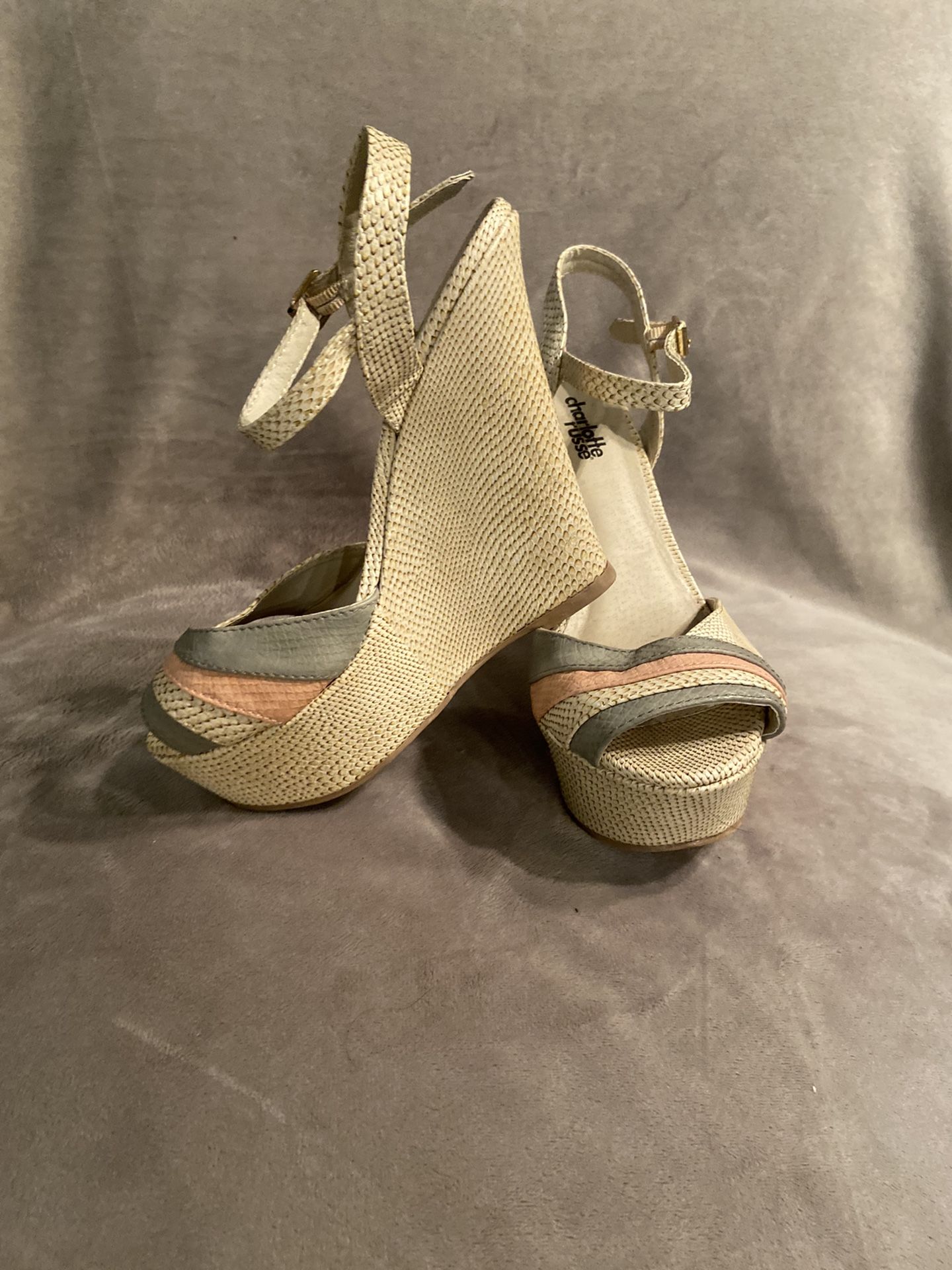 Snake Skin Wedges (off-white)