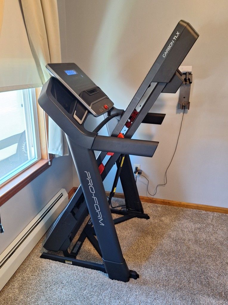 Pro-form Carbon Tlx treadmill New
