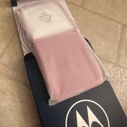 Motorola Razr+ 2024 Protective Case Peacock Pink