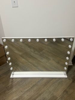 Light up mirror