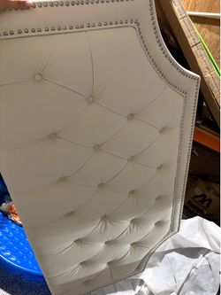 Queen headboard new