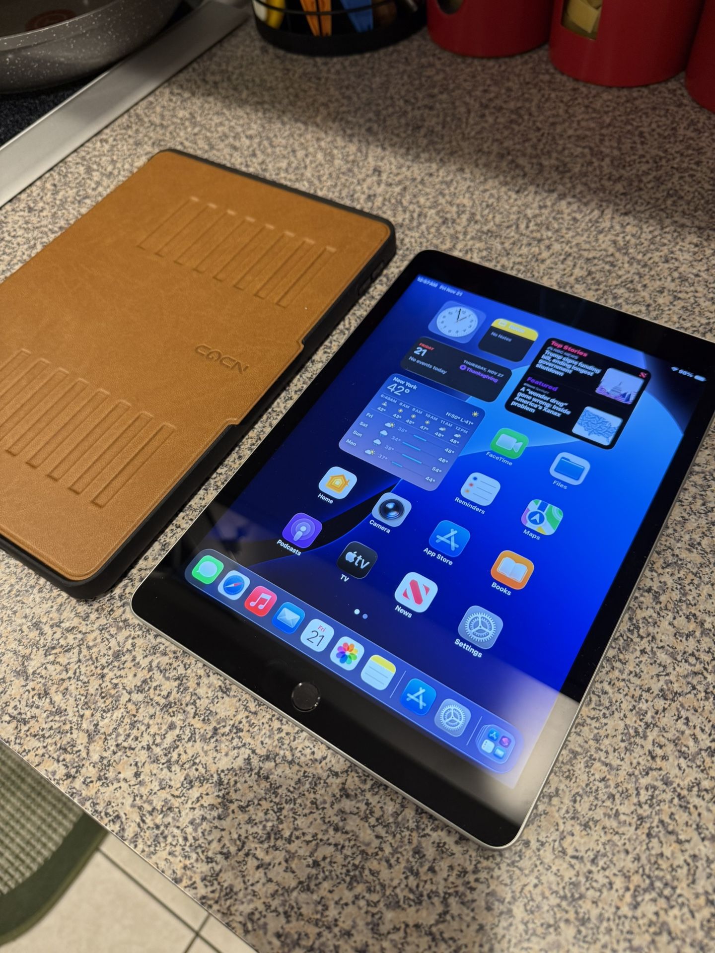 Apple IPad 9th Gen WiFi only like new!