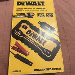 Dewalt Automotive Jump Starter With USB Power Bank 