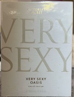 Victoria’s Secret Very Sexy Oasis