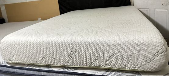 Queen Size Mattress (Colchón Queen Size)