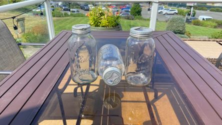 Three vintage quart jars