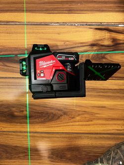 En venta Milwaukee M12 Green 360 3-Plane Laser with 4.0 battery