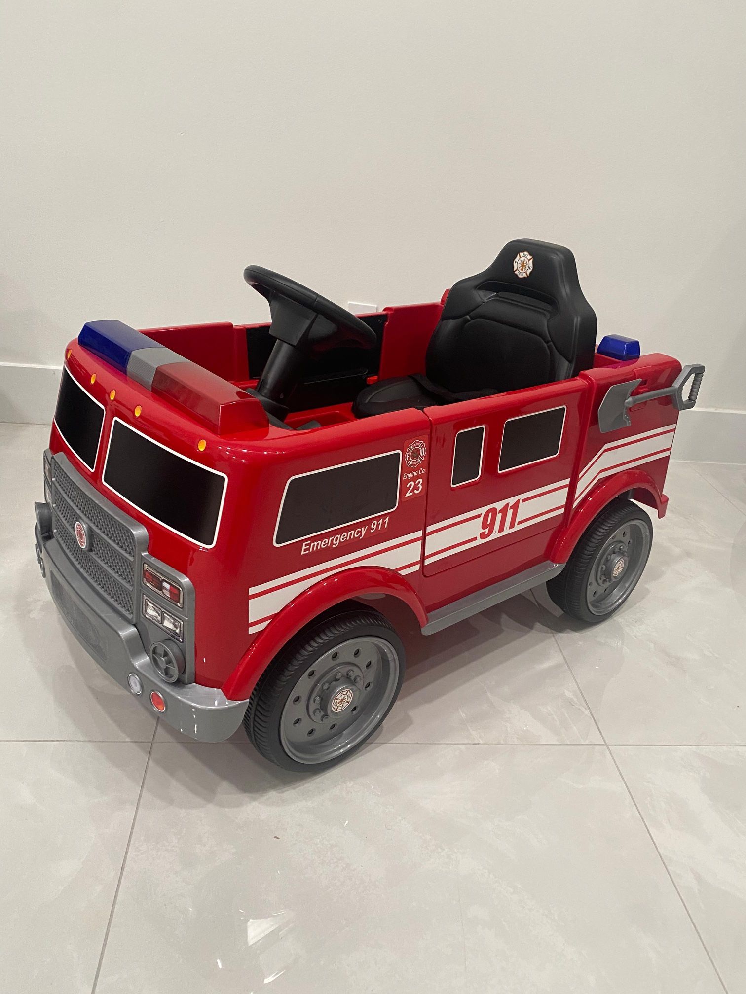 New Kids Ride on Fire Truck, power wheels