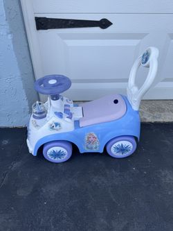  Frozen ride on toy , Lights N' Sounds: Ride-On - Frozen 2 - Disney Foot to Floor Activity Vehicle, Interactive Push & Pull Toy Car, Toddlers, Ages 12