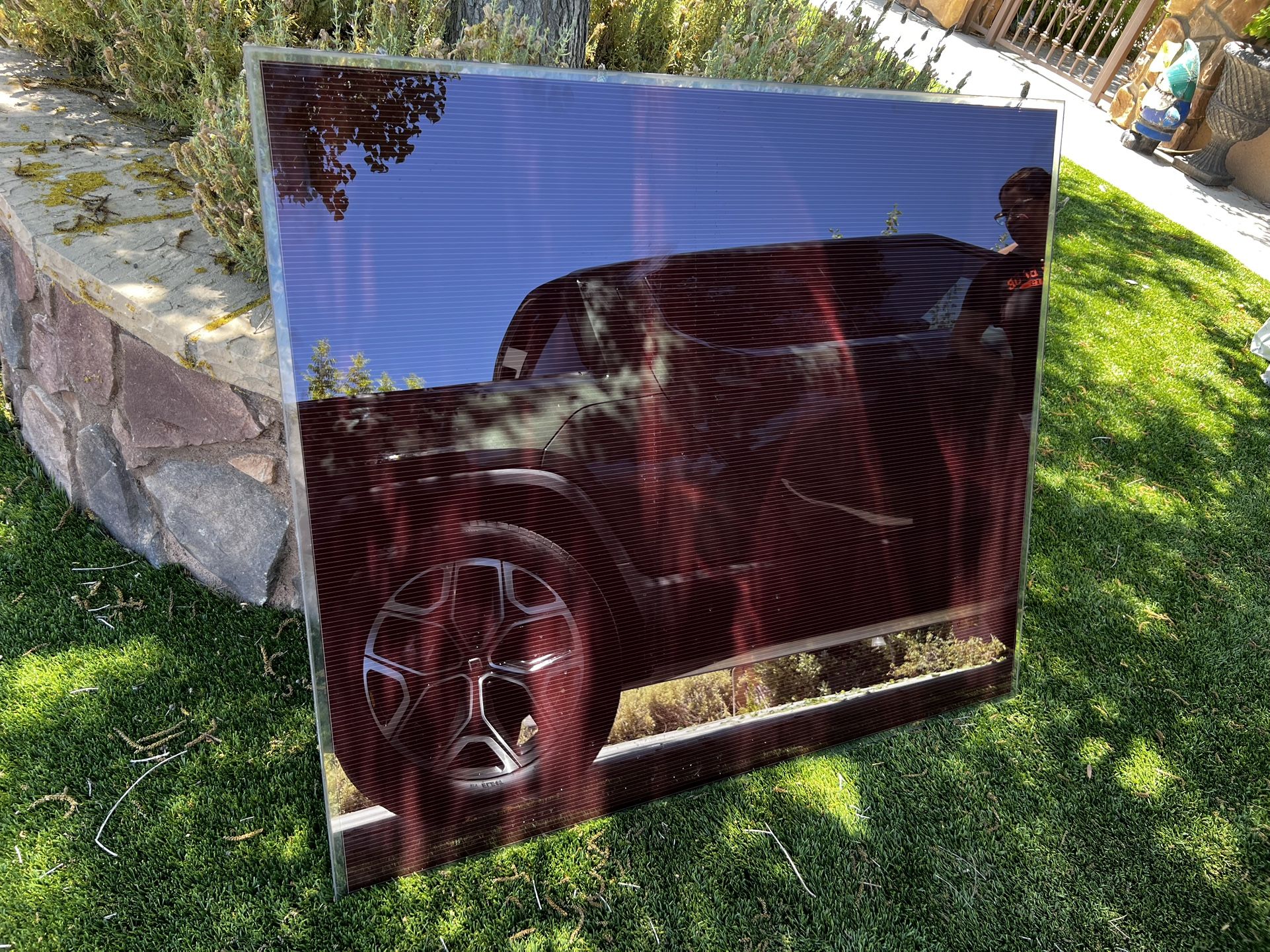 Motor home mountable solar panel 100w 600v - 51”x43.5”
