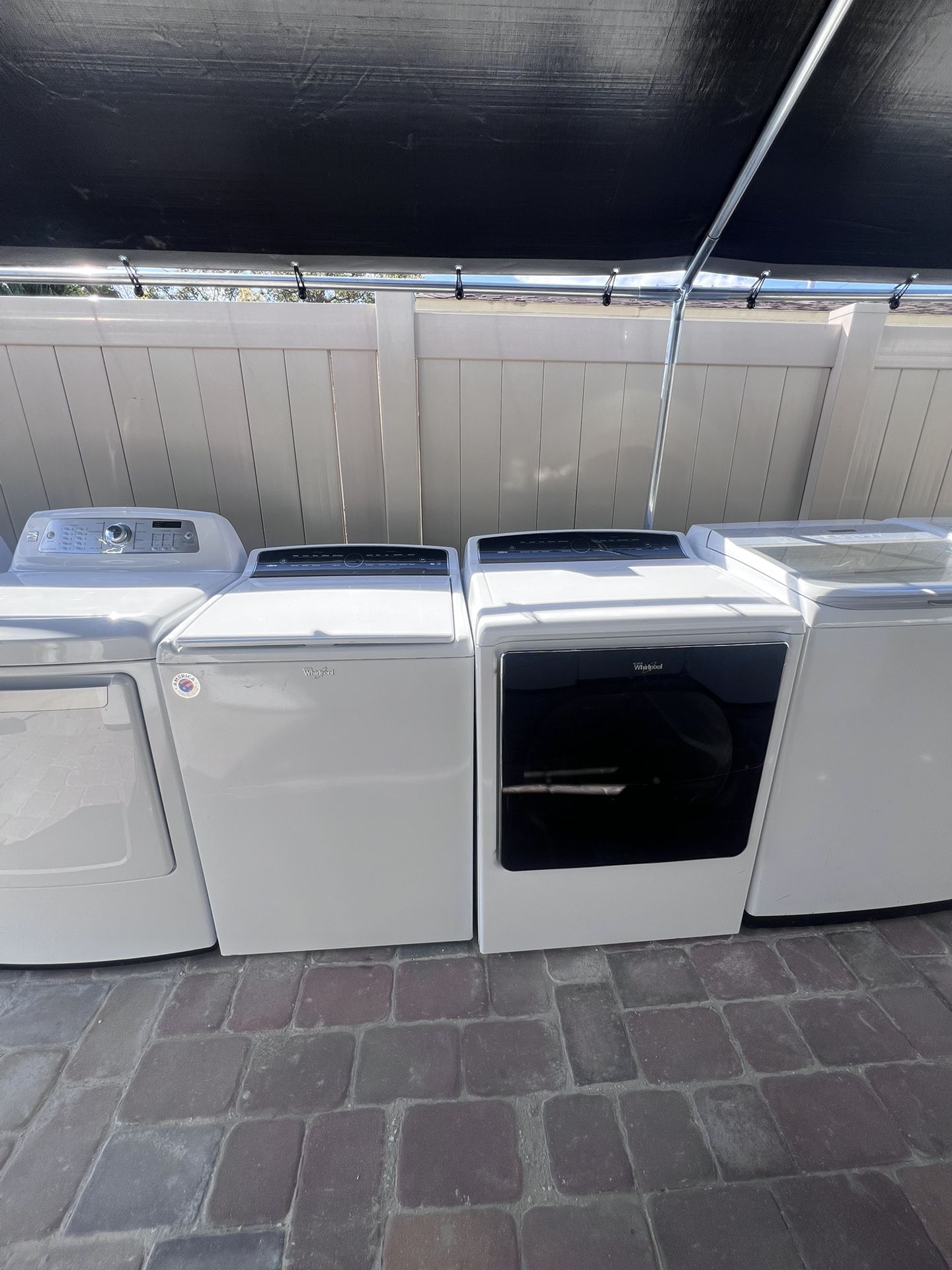 Whirlpool Set White Color 