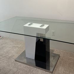 Dinning Table