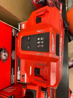 Milwaukee m18 super charger / charger only