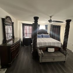 Solid Wood King Bedroom Set — Dresser + Mirror + Nightstand