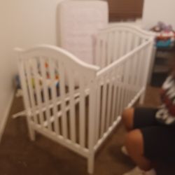 New Generation Baby Crib 4-1..  
