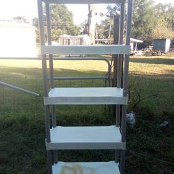 Set A Plastic Shelves Excellent Condition $30