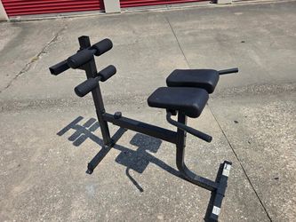 Roman chair