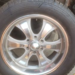 4  Tires And Rims Chevy  Silverado 