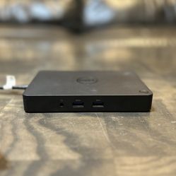 DELL WD15 docking station for dual monitors and devices to laptop desktop computer
