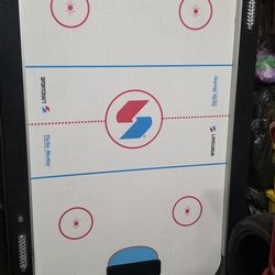 Ice Hockey Machine