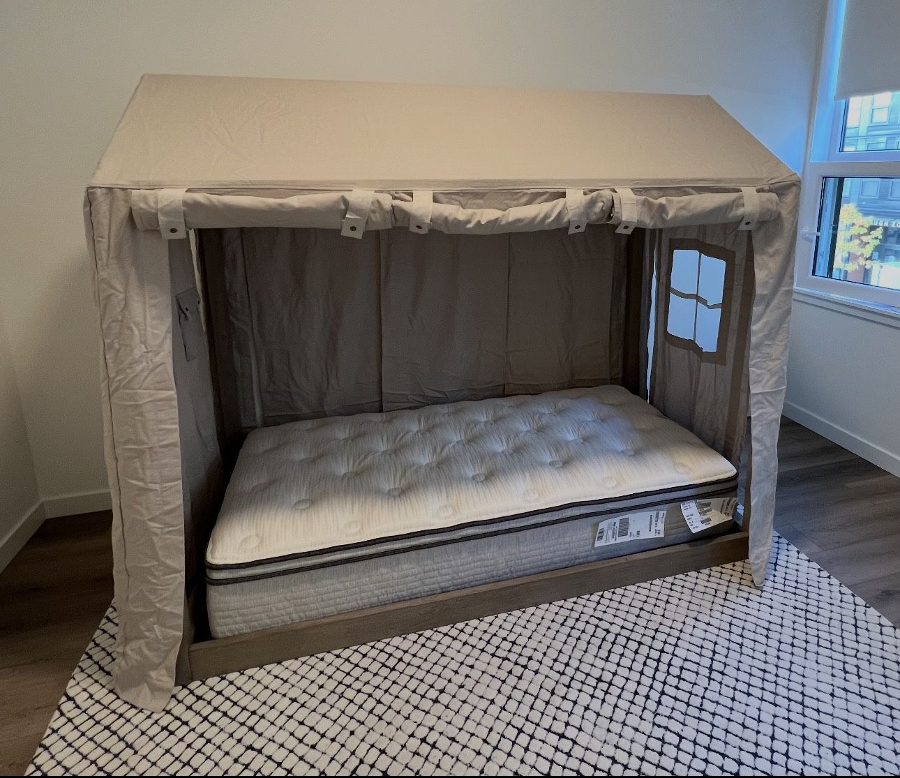 Pottery Barn Canopy Bed
