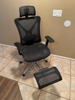 GABRYLLY Ergonomic Office Chair with Footrest