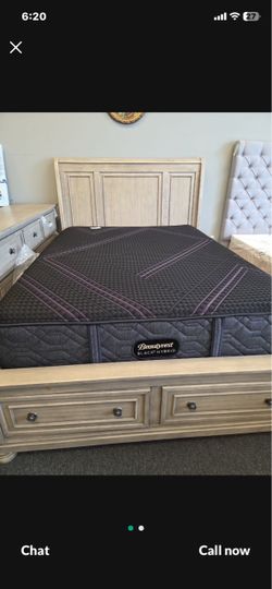 Queen BEAUTYREST Black C-Class medium Tight Top or Plush Pillow Top Mattress Pocketed Coils Cooling Memory Foam $999  ($3,500+ msrp) pick up can deliv