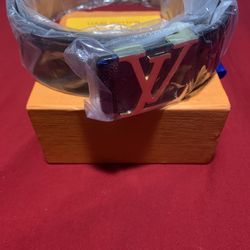 LOUIS VUITTON MENS BELT 